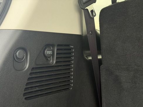 Used 2024 Nissan Armada SL w/ Cargo Package image 51