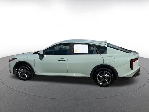 Used 2025 Kia K4 FWD image 8