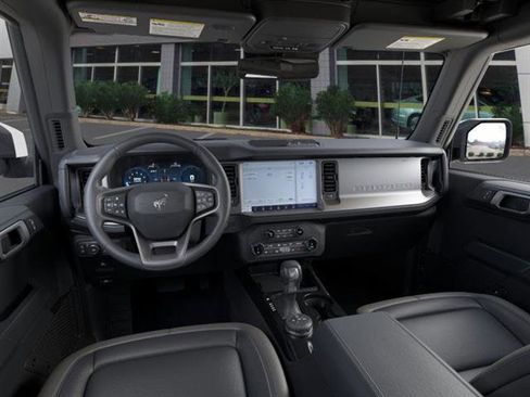 New 2026 Ford Bronco Outer Banks image 9