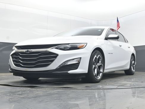 Used 2023 Chevrolet Malibu LT FWD image 25