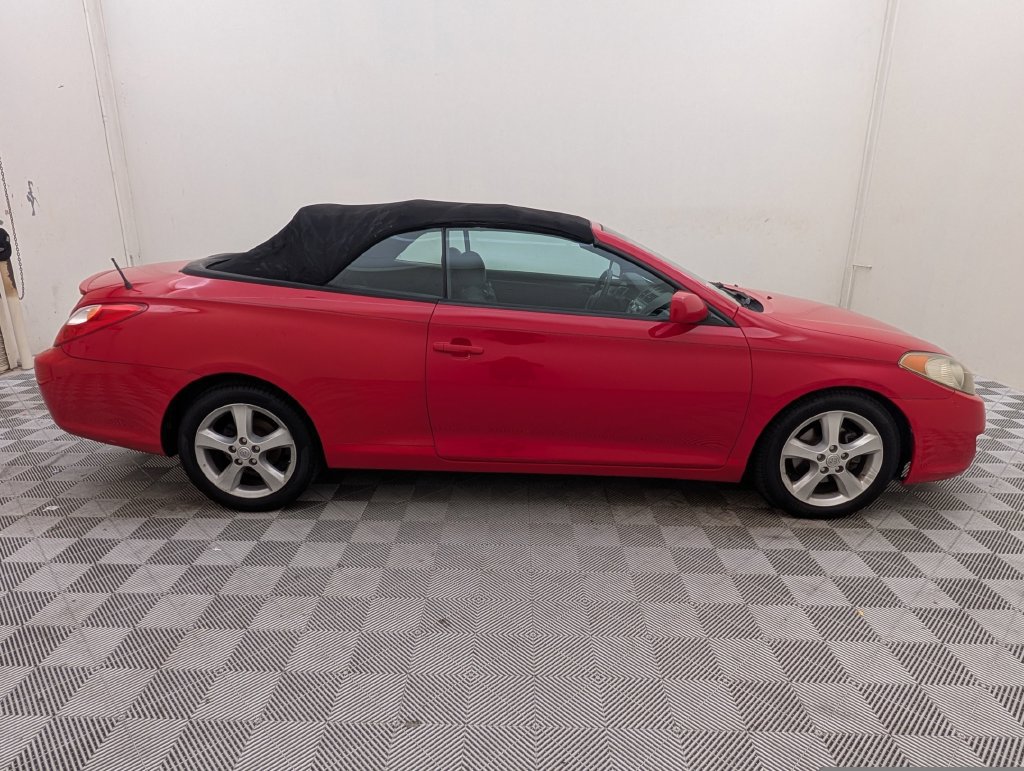 Used 2006 Toyota Solara Convertible FWD image 2