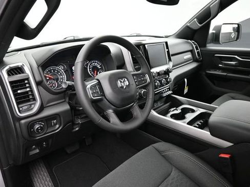 New 2026 RAM 1500 4x4 Crew Cab image 12