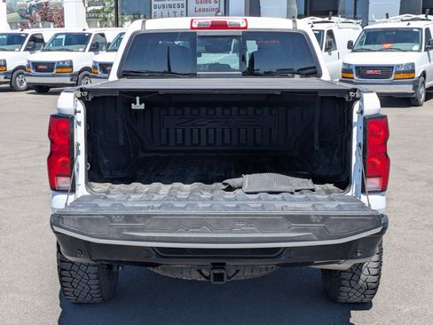 Certified 2024 Chevrolet Colorado ZR2 w/ ZR2 Convenience Package III AWD/4WD image 31