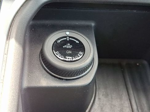 Used 2025 Ford Expedition Max Active AWD/4WD image 25