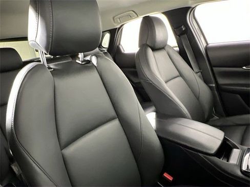 Certified 2025 MAZDA CX-30 AWD 2.5 S w/ Select Sport Pkg image 22