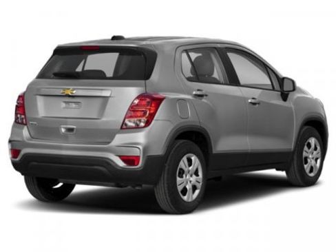 Used 2020 Chevrolet Trax LS w/ Tint and Cruise Package image 5