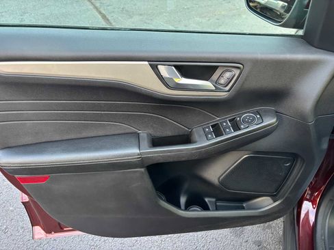 Used 2021 Ford Escape SEL w/ Equipment Group 302A image 19