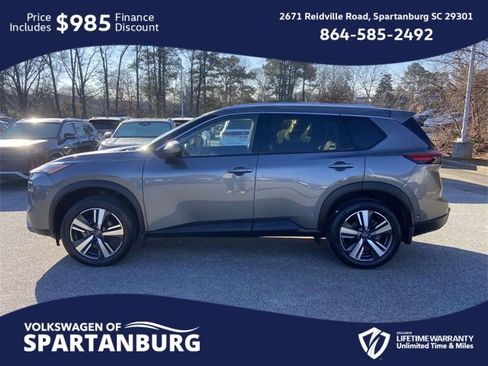 Used 2024 Nissan Rogue SL image 6