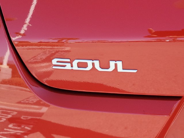 Used 2025 Kia Soul LX FWD image 26