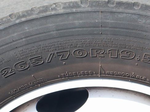 Used 2019 Ford F650 2WD Regular Cab Super Duty image 41