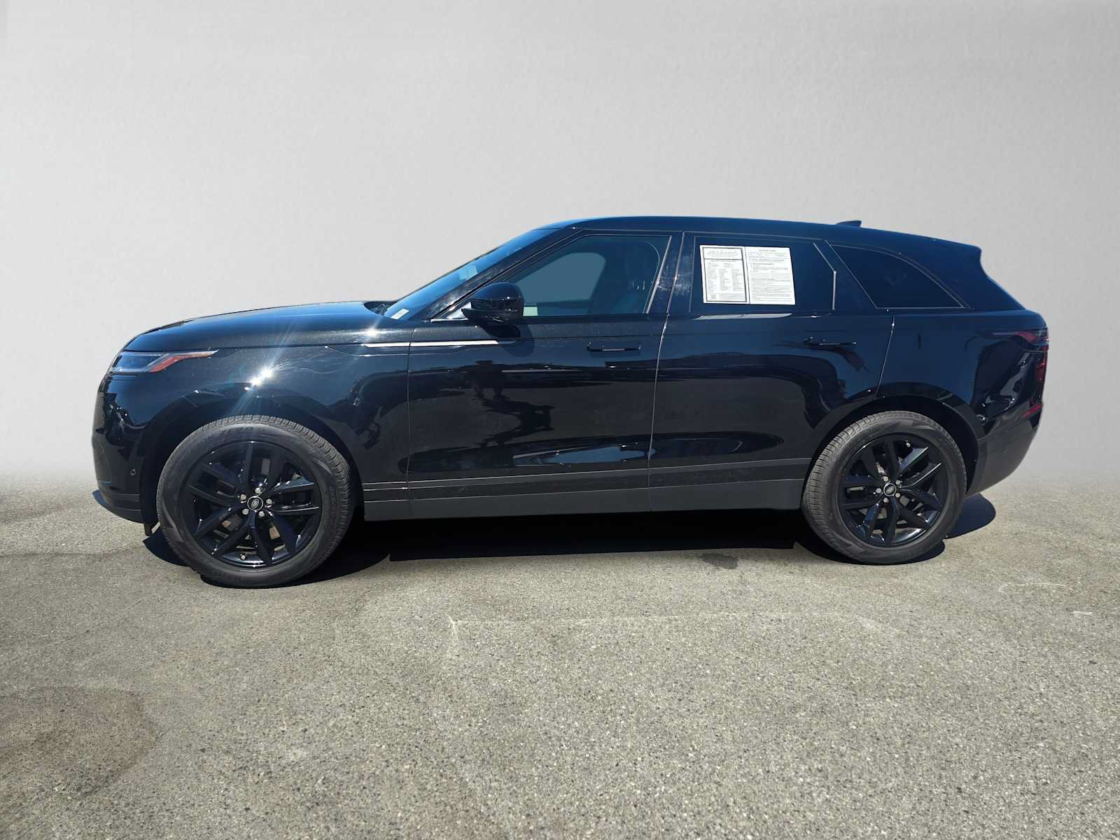 Used 2026 Land Rover Range Rover Velar S AWD/4WD image 2