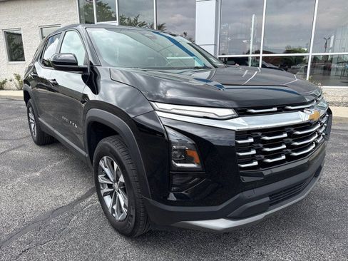 Used 2025 Chevrolet Equinox LT AWD/4WD image 1