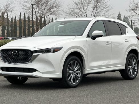 New 2025 MAZDA CX-5 Signature image 8