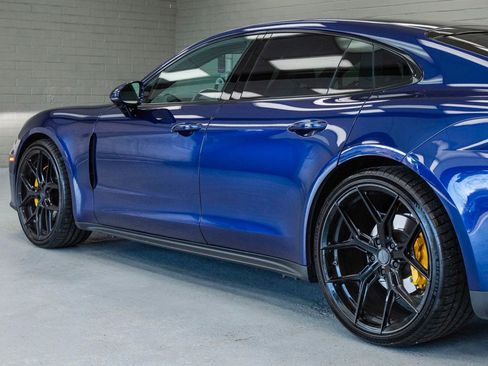 Used 2024 Porsche Panamera 4 image 42