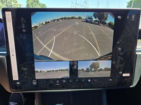 Used 2022 Tesla Model X Plaid AWD/4WD image 19