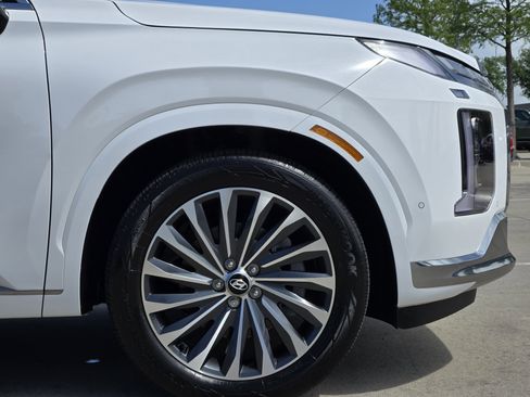 Used 2025 Hyundai Palisade Calligraphy image 9