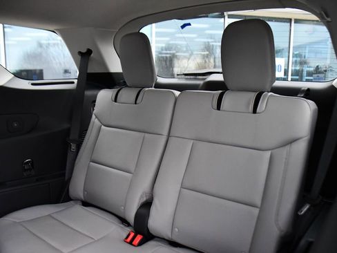 Used 2026 Ford Explorer Active w/ Active Comfort Package image 21