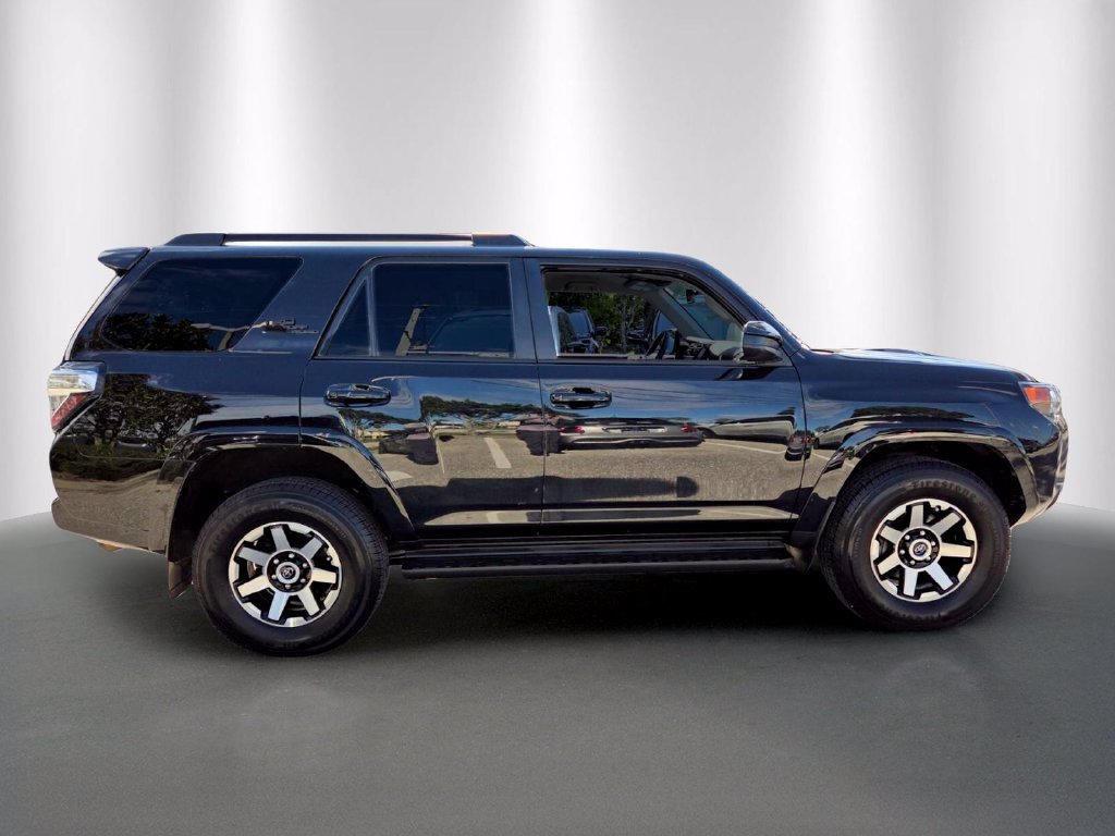 Used 2024 Toyota 4Runner TRD Off-Road AWD/4WD image 2