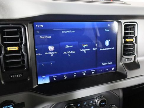 Used 2023 Ford Bronco Badlands image 25