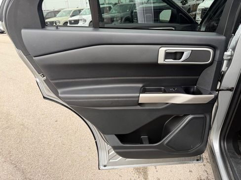 Used 2023 Ford Explorer XLT w/ Equipment Group 202A image 11