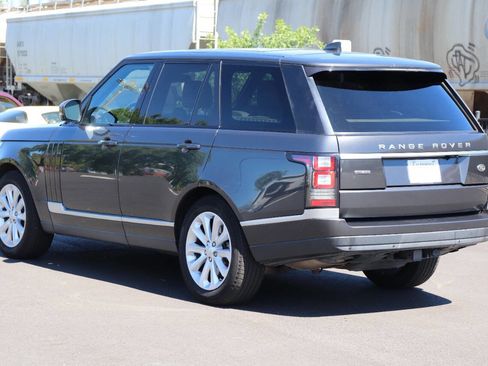Used 2017 Land Rover Range Rover HSE image 6
