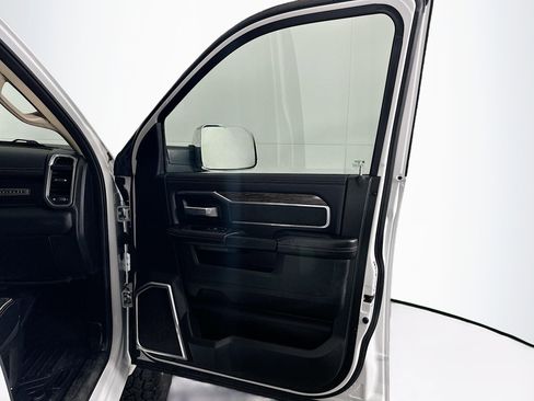 Used 2020 RAM 2500 Laramie image 29