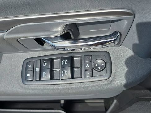 Used 2019 RAM 1500 Big Horn AWD/4WD image 26