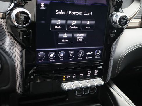 Used 2021 RAM 1500 Limited w/ Night Edition RWD image 17