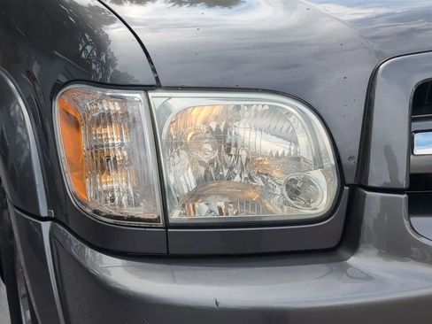 Used 2006 Toyota Sequoia SR5 image 23