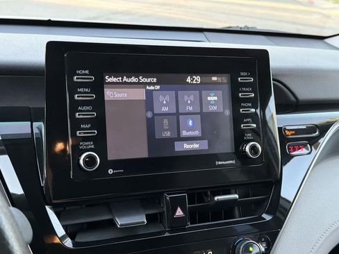 Used 2022 Toyota Camry LE image 18