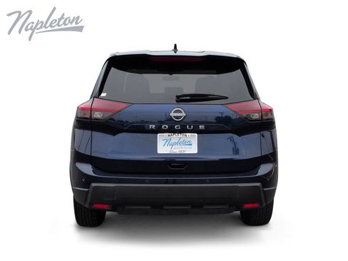Used 2025 Nissan Rogue SV FWD image 4