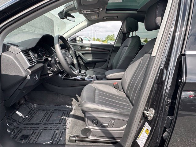 Used 2023 Audi Q5 2.0T Premium w/ Convenience Package AWD/4WD image 28