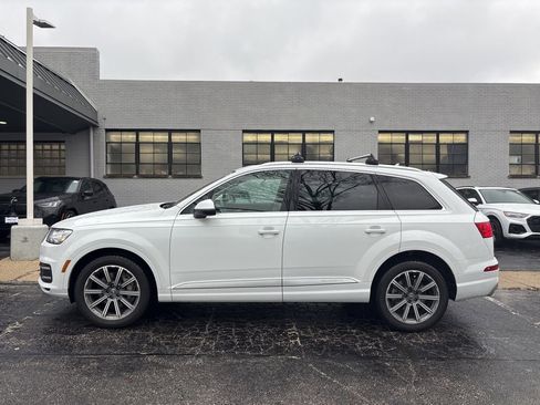 Used 2019 Audi Q7 3.0T Premium Plus w/ Premium Plus Package image 2