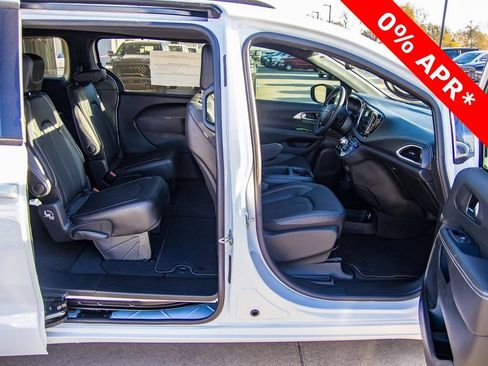 New 2026 Chrysler Pacifica Select w/ S Appearance Package FWD image 14