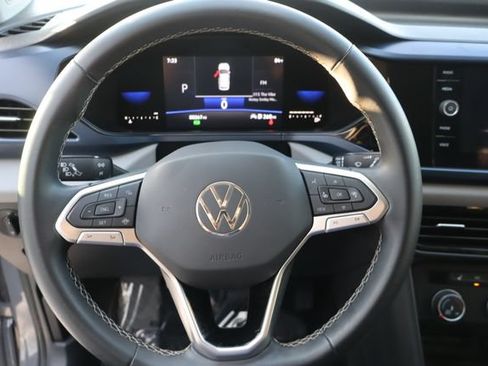 Used 2022 Volkswagen Taos SE FWD image 30