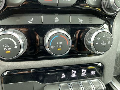 Used 2025 RAM 1500 Big Horn AWD/4WD image 14