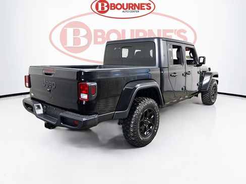 Used 2022 Jeep Gladiator Sport AWD/4WD image 9