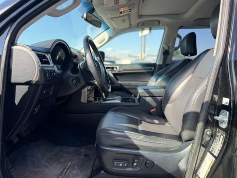 Used 2015 Lexus GX 460 w/ Navigation Package AWD/4WD image 14