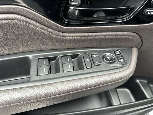 Used 2023 Honda Odyssey Elite image 13