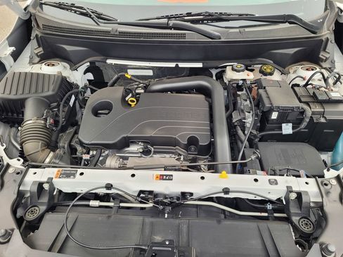 Used 2023 GMC Terrain SLE w/ Driver Convenience Package image 30