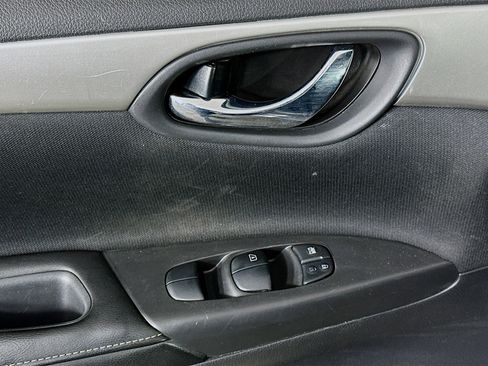 Used 2019 Nissan Sentra S image 15