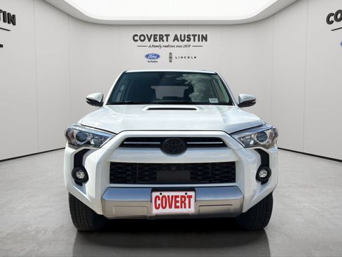 Used 2023 Toyota 4Runner TRD Off-Road Premium w/ Off Road Premium Plus Package AWD/4WD image 8