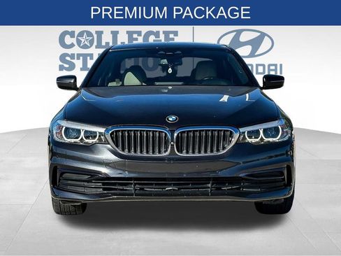 Used 2019 BMW 530i w/ Premium Package image 5
