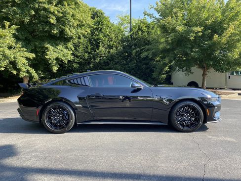 Used 2025 Ford Mustang GT w/ GT Performance Package RWD image 10