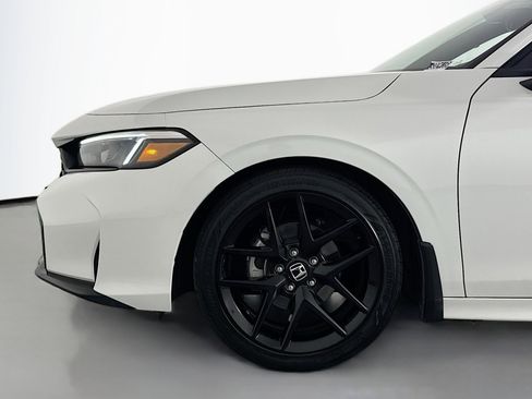 Used 2025 Honda Civic Sport image 10