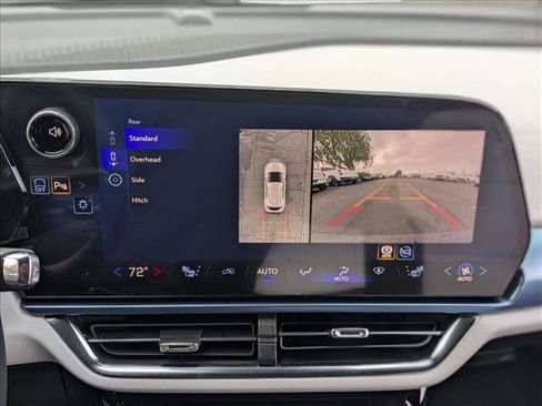 New 2026 Chevrolet Equinox EV LT image 13