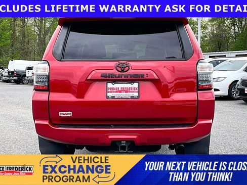 Used 2022 Toyota 4Runner SR5 Premium image 4