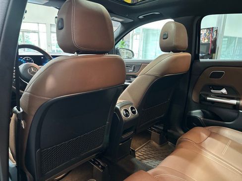 Used 2021 Mercedes-Benz GLA 250 4MATIC image 45