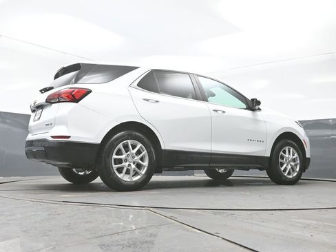 Used 2023 Chevrolet Equinox LT AWD/4WD image 46