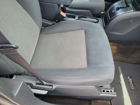 Used 2016 Jeep Compass Sport w/ Power Value Group FWD image 18